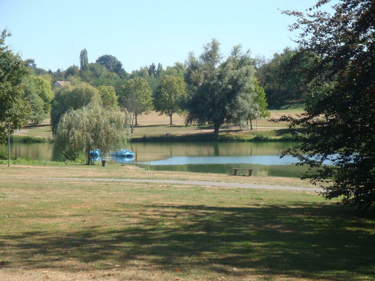Studios Etape Du Lac Bourbon-Lancy Dış mekan fotoğraf